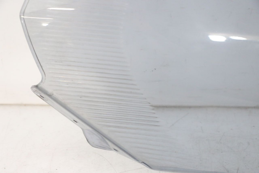 photo de WINDSCHUTZSCHEIBE YAMAHA X-MAX XMAX 125 (2010 - 2013) - Hochauflösende Nahaufnahme