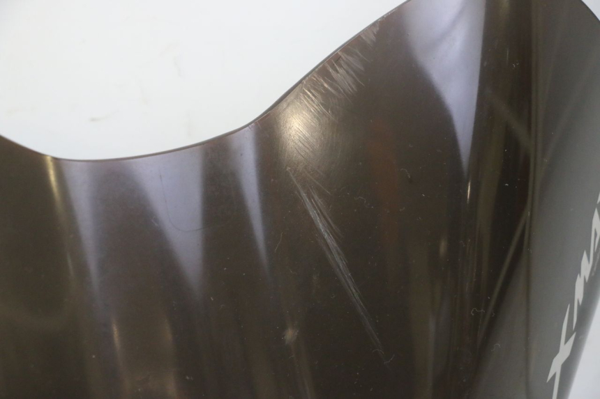 photo de WINDSCHUTZSCHEIBE YAMAHA X-MAX XMAX 125 (2010 - 2013) - Charakteristische Merkmale