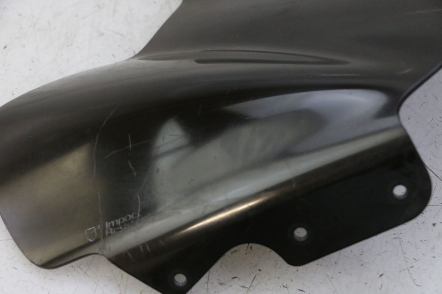 photo de WINDSCHUTZSCHEIBE YAMAHA X-MAX XMAX 125 (2010 - 2013) - Hochauflösende Nahaufnahme