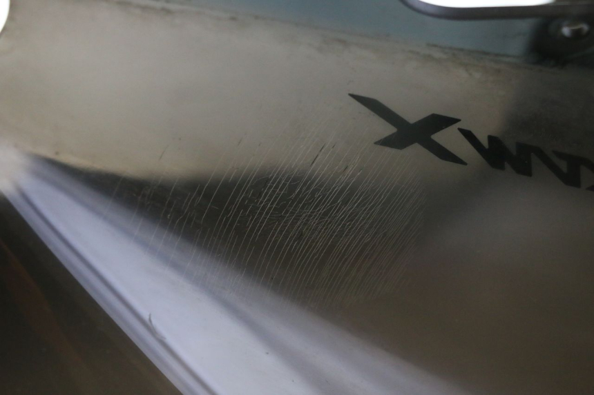 photo de WINDSCHUTZSCHEIBE YAMAHA X-MAX XMAX 125 (2010 - 2013) - Zoom auf Gebrauchszustand