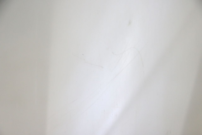 photo de WINDSCHUTZSCHEIBE YAMAHA X-MAX XMAX 125 (2010 - 2013) - Technische Nahaufnahme