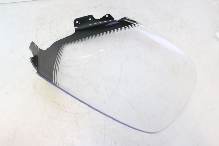 photo de WINDSCHUTZSCHEIBE YAMAHA X-MAX XMAX 125 (2010 - 2013) - Charakteristische Merkmale