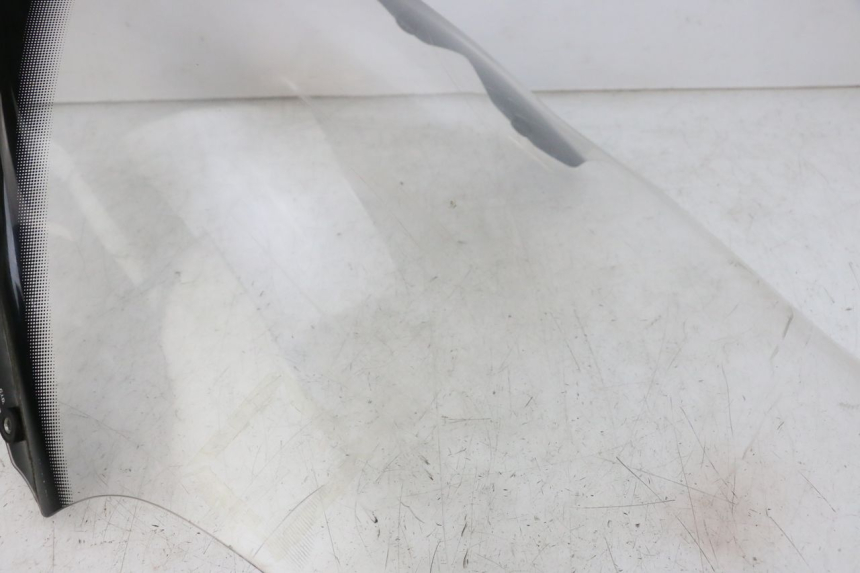 photo de WINDSCHUTZSCHEIBE PIAGGIO X10 125 (2012 - 2017) - Alternative Perspektive