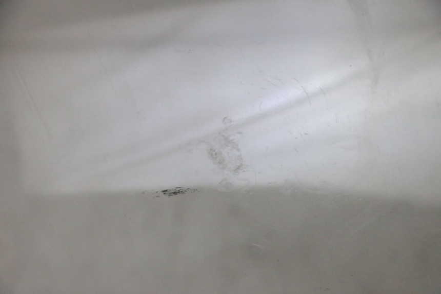 photo de WINDSCHUTZSCHEIBE PIAGGIO X8 125 (2004 - 2007) - Detaillierte Sichtprüfung