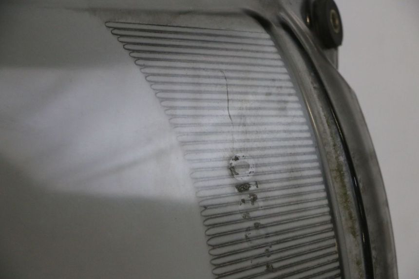 photo de WINDSCHUTZSCHEIBE PIAGGIO X8 125 (2004 - 2007) - Zoom auf Gebrauchszustand