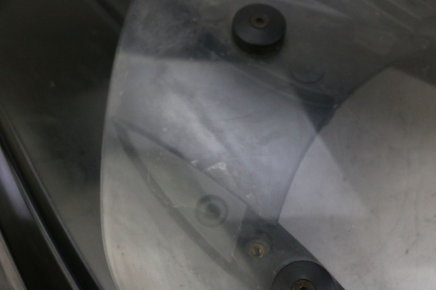 photo de WINDSCHUTZSCHEIBE PIAGGIO X9 EVOLUTION 125 (2003 - 2007) - Zoom auf Gebrauchszustand