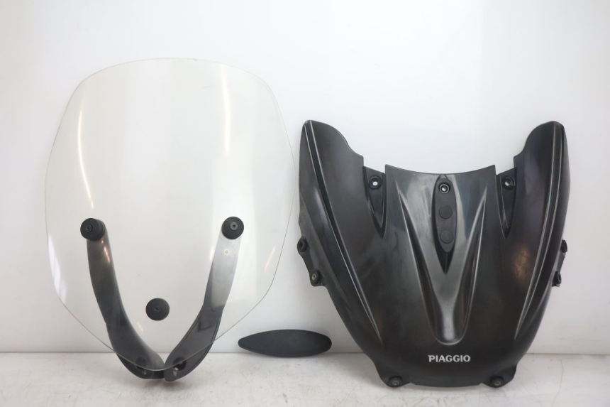 photo de WINDSCHUTZSCHEIBE PIAGGIO X9 EVOLUTION 125 (2003 - 2007) - Hauptansicht
