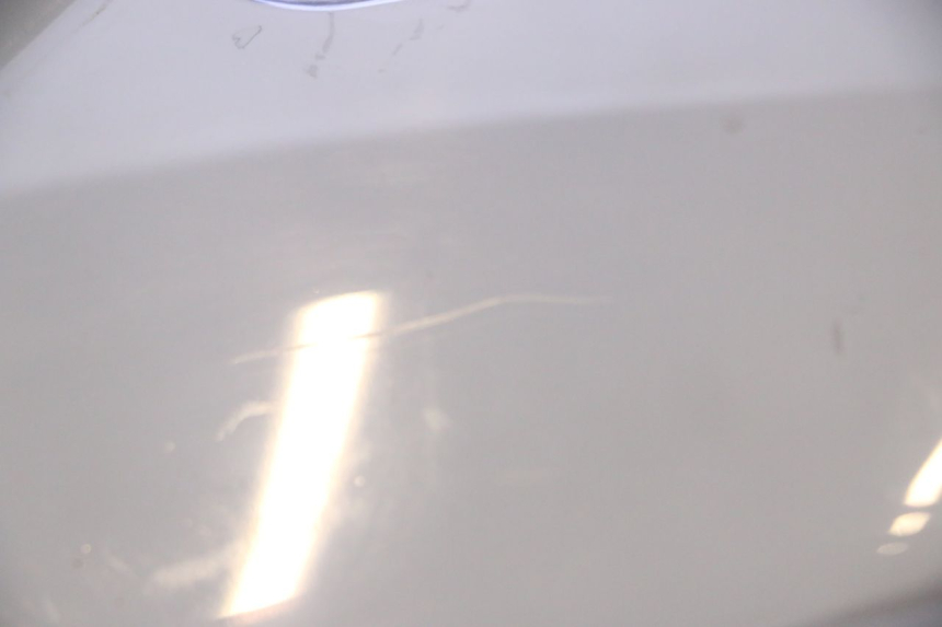 photo de WINDSCHUTZSCHEIBE YAMAHA YP MAJESTY 125 (2002 - 2006) - Zoom auf Komponenten