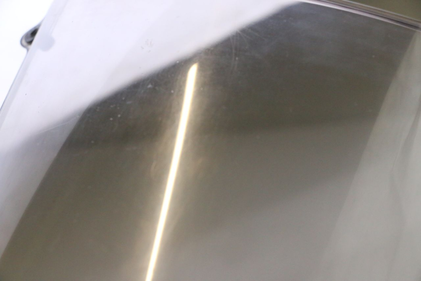 photo de WINDSCHUTZSCHEIBE KAWASAKI Z S 750 (2003 - 2006) - Zoom auf Komponenten