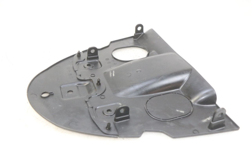 photo de HINTERER RADABDECKUNG KYMCO AGILITY 16+ 4T 50 (2018 - 2023) - Detailansicht des Bauteils