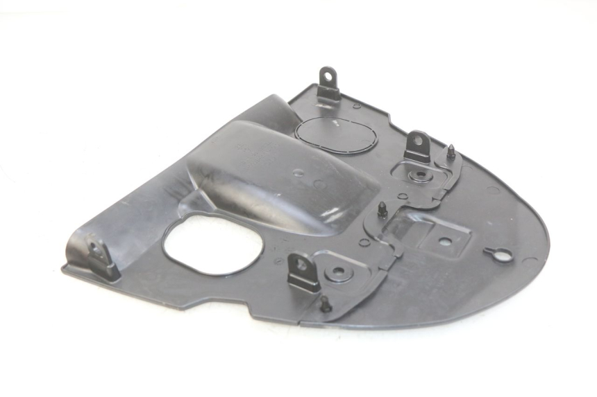 photo de HINTERER RADABDECKUNG KYMCO AGILITY 16+ 4T 50 (2018 - 2023) - Zoom auf Gebrauchszustand