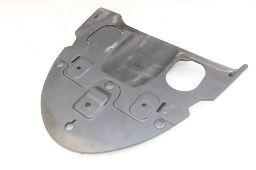 photo de HINTERER RADABDECKUNG KYMCO AGILITY 16+ 4T 50 (2018 - 2023) - Hauptansicht