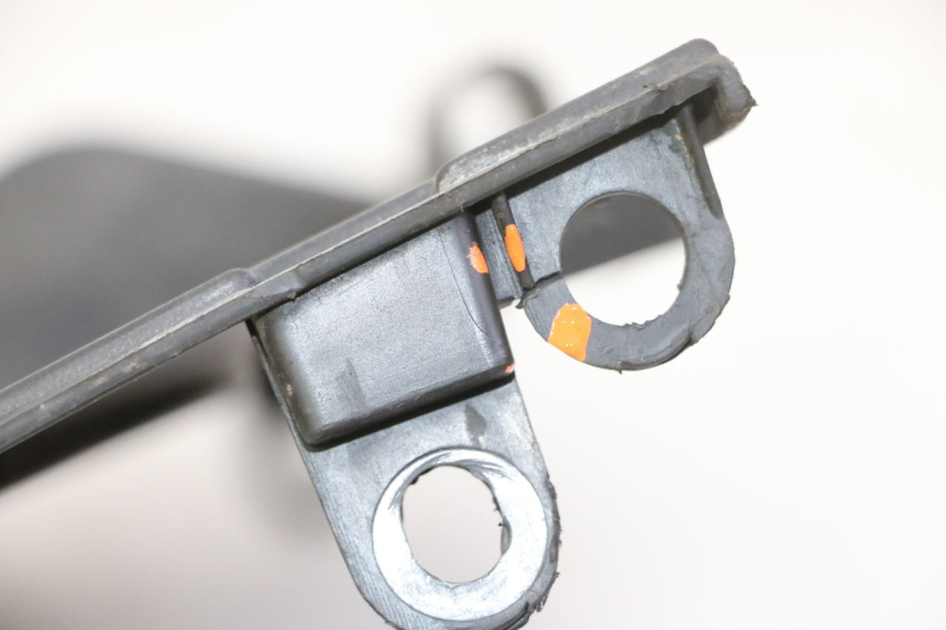 photo de HINTERER RADABDECKUNG KYMCO AGILITY NAKED RENOUVO 2T 50 (2011 - 2018) - Detailansicht des Bauteils