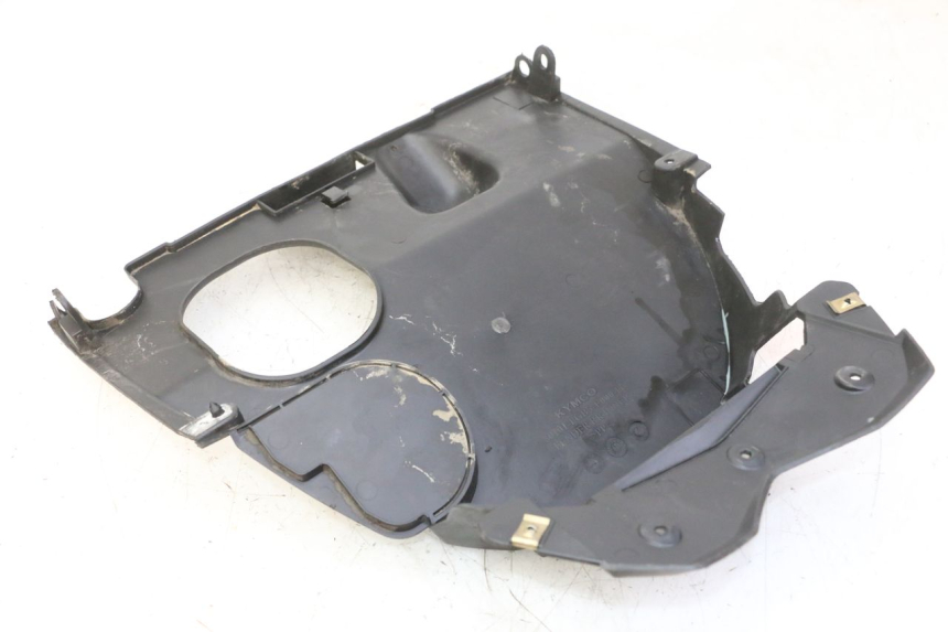 photo de HINTERER RADABDECKUNG KYMCO AGILITY NAKED RENOUVO 2T 50 (2011 - 2018) - Zoom auf Gebrauchszustand