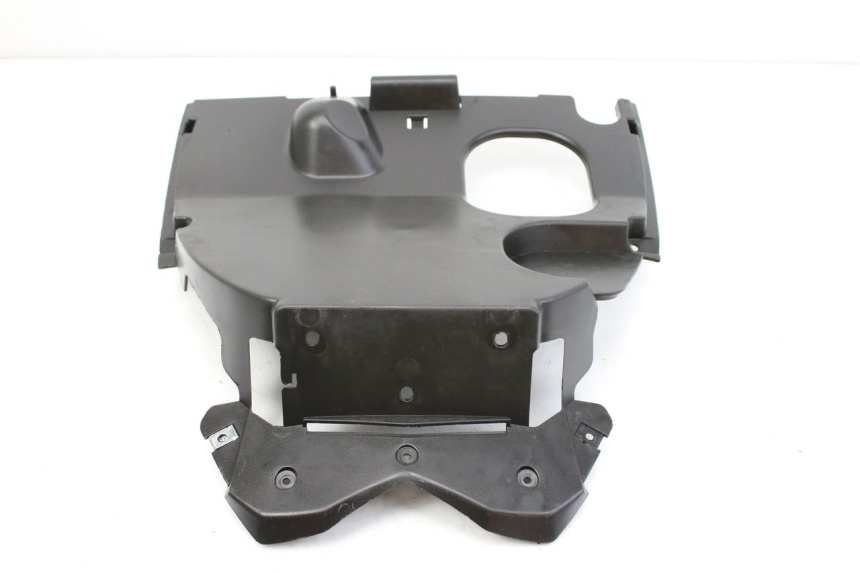 photo de HINTERER RADABDECKUNG KYMCO AGILITY NAKED RENOUVO 4T 50 (2018 - 2020) - Detailansicht des Bauteils