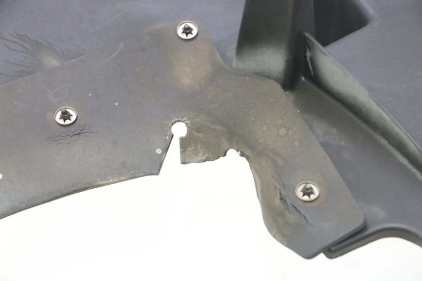 photo de RADHAUS HINTEN APRILIA ATLANTIC S 125 (2010 - 2013) - Oberflächenzustand und Material