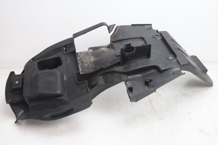 photo de HINTERER RADABDECKUNG MBK BOOSTER SPIRIT 50 (1999 - 2003) - Technische Nahaufnahme
