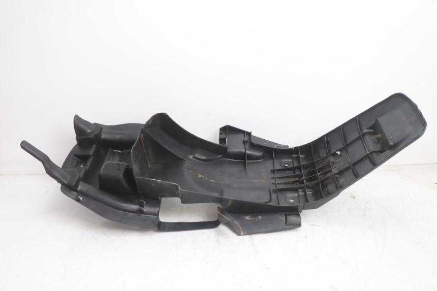photo de HINTERER RADABDECKUNG MBK BOOSTER SPIRIT 50 (1999 - 2003) - Details der Befestigungspunkte