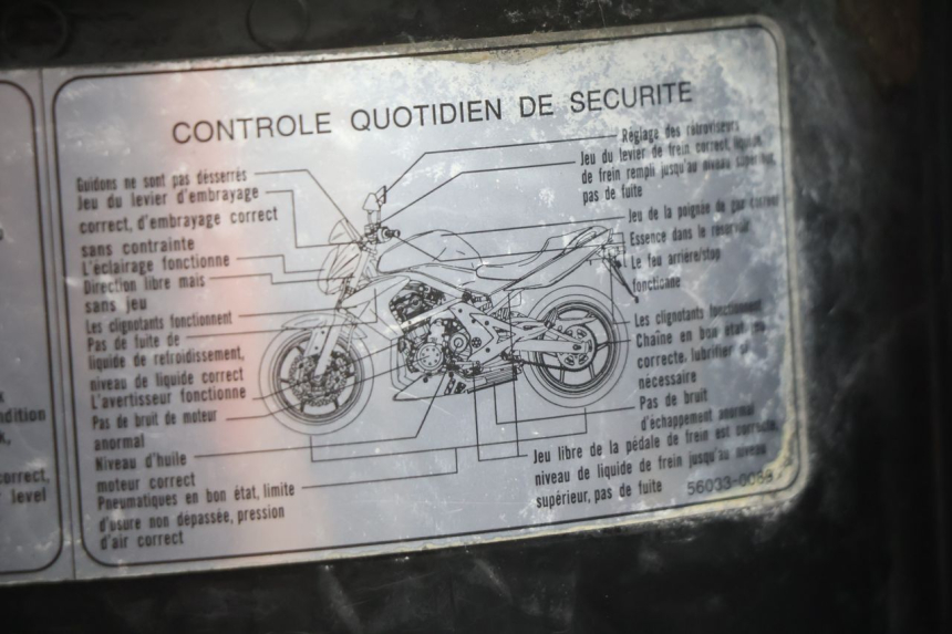 photo de RADHAUS HINTEN KAWASAKI ER-6 ER6 N 650 (2005 - 2009) - Details der Befestigungspunkte