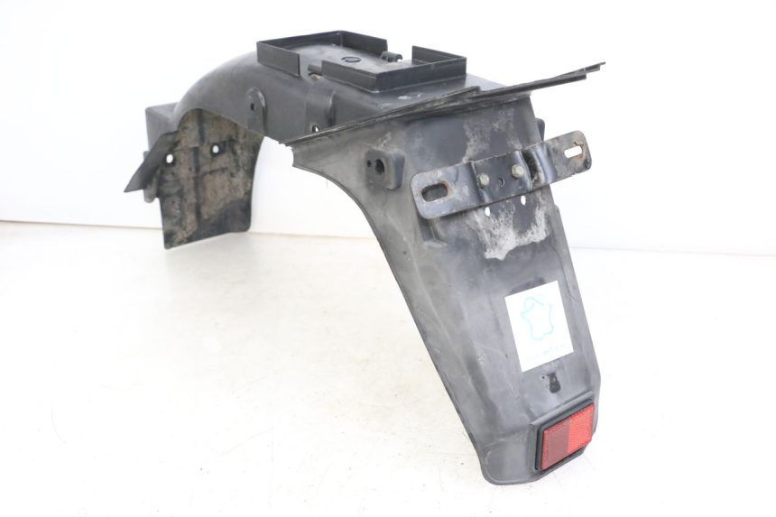 photo de Hinterer Radkasten HYOSUNG GF 125 (2001 - 2005) - Details der Befestigungspunkte