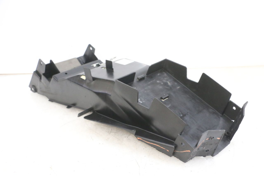 photo de RADHAUS HINTEN SUZUKI GSF N BANDIT 600 (1996 - 1999) - Charakteristische Merkmale