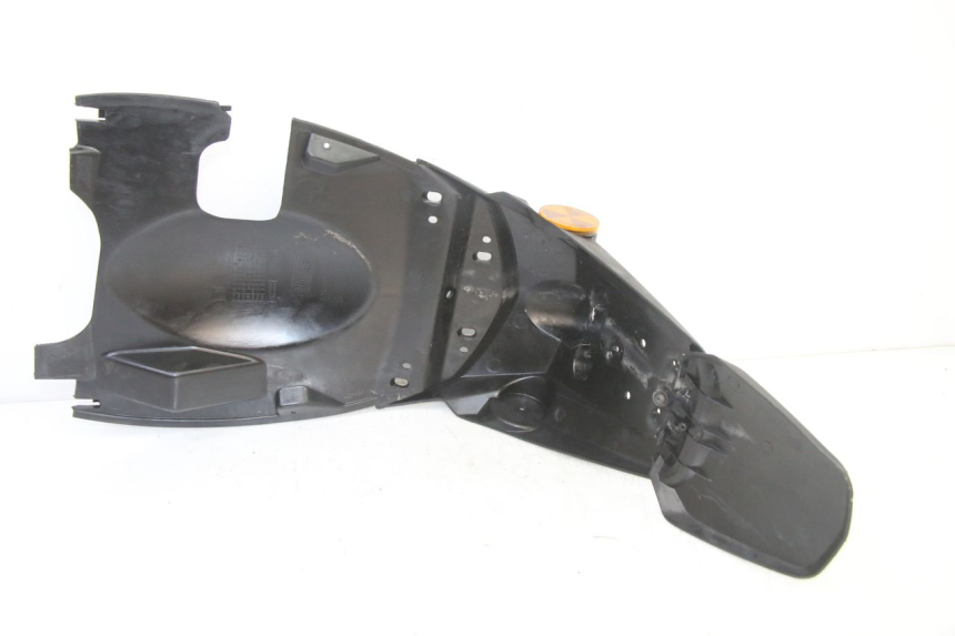 photo de HINTERER RADABDECKUNG PEUGEOT KISBEE 4T 50 (2018 - 2022) - Details der Befestigungspunkte