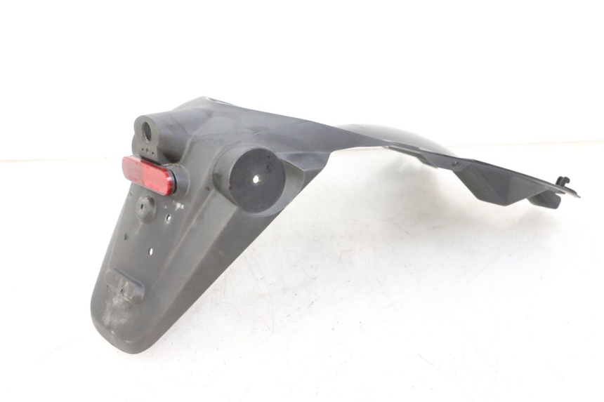 photo de HINTERER RADABDECKUNG PEUGEOT KISBEE 4T 50 (2018 - 2022) - Details der Befestigungspunkte