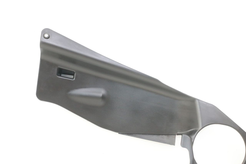 photo de HINTERER RADABDECKUNG KYMCO X-TOWN XTOWN 125 (2016 - 2021) - Details der Befestigungspunkte