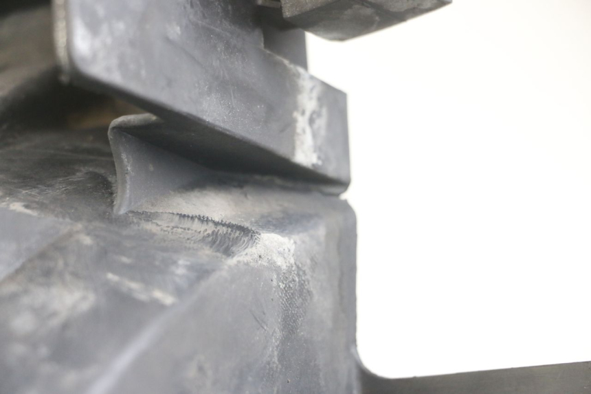 photo de HINTERER RADABDECKUNGSSCHUTZ HONDA NTV DEAUVILLE 650 (1998 - 2001) - Detailansicht des Bauteils