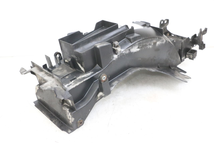 photo de HINTERER RADABDECKUNGSSCHUTZ HONDA NTV DEAUVILLE 650 (1998 - 2001) - Oberflächenzustand und Material