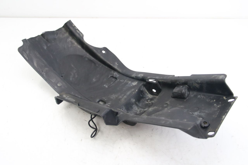 photo de HINTERER RADABDECKUNG HYOSUNG RT KARION 125 (2003 - 2007) - Oberflächenzustand und Material