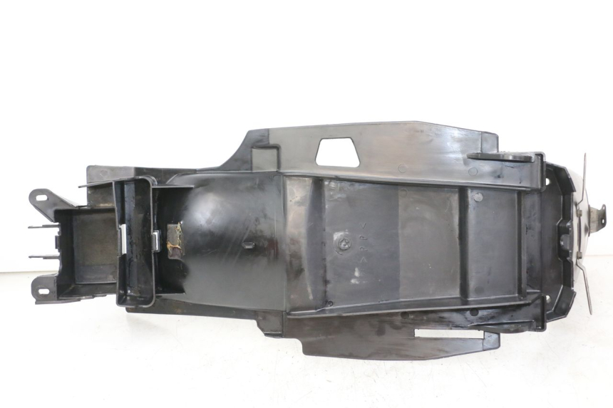 photo de HINTERER RADABDECKUNG YAMAHA TDR DELTABOX 125 (1997 - 2003) - Detailansicht des Bauteils