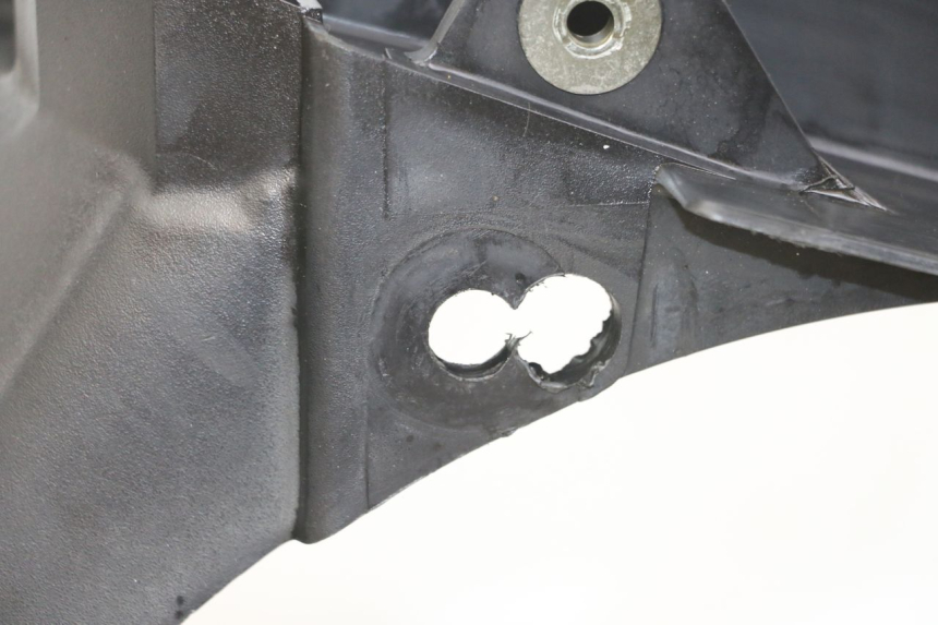 photo de HINTERER RADABDECKUNG YAMAHA TDR DELTABOX 125 (1997 - 2003) - Technische Nahaufnahme