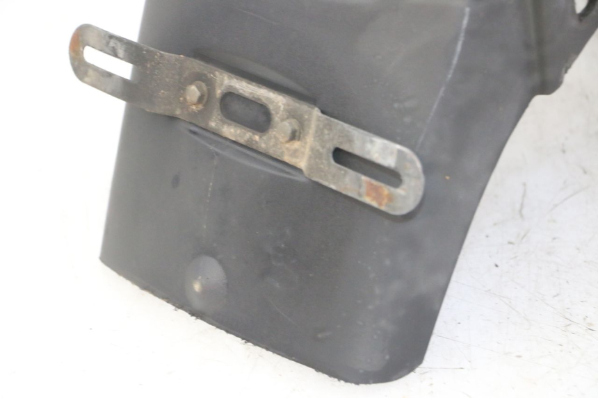 photo de HINTERER RADABDECKUNG YAMAHA TDR DELTABOX 125 (1997 - 2003) - Details der Befestigungspunkte