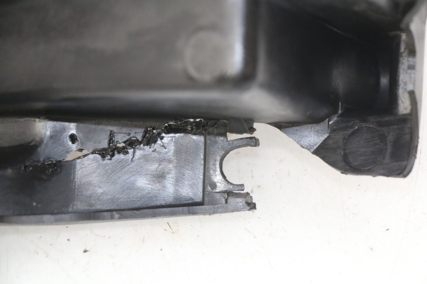 photo de HINTERER RADABDECKUNG HONDA VFR FI RC46 800 (1998 - 2001) - Detailansicht des Bauteils