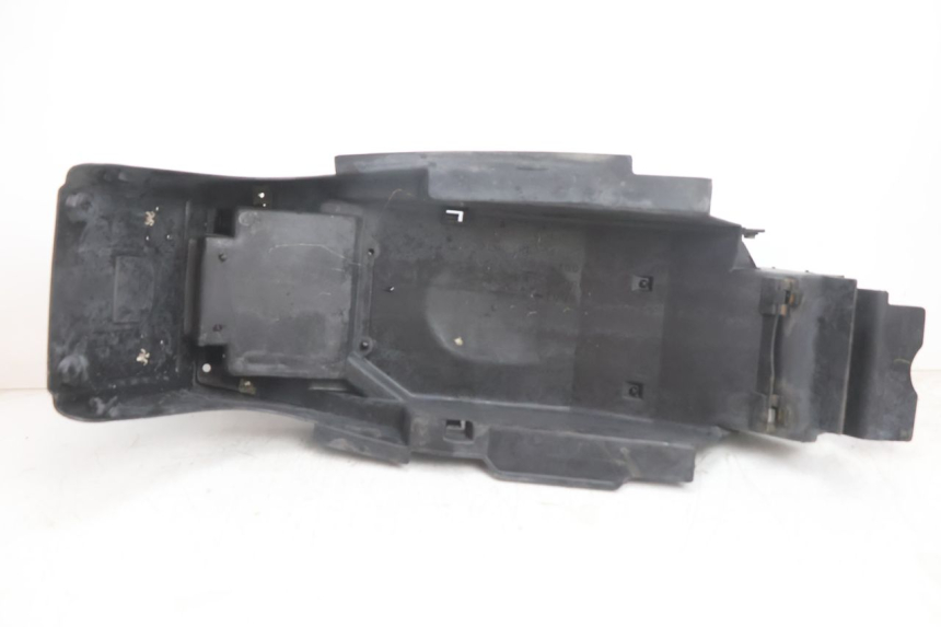 photo de HINTERER RADABDECKUNG HONDA VFR FI RC46 800 (1998 - 2001) - Oberflächenzustand und Material