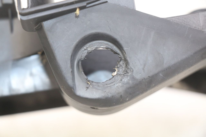 photo de HINTERER RADABDECKUNG HONDA VISION NSC R 50 (2013 - 2015) - Alternative Perspektive