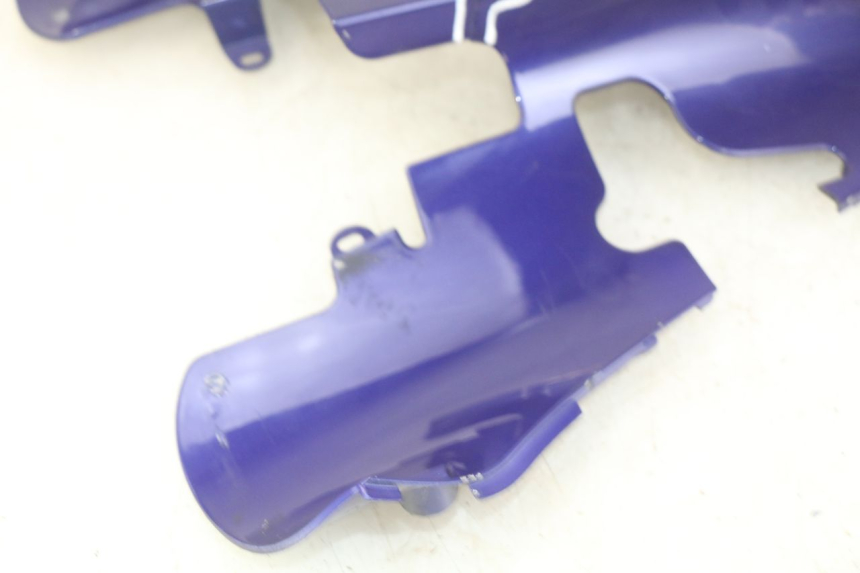 photo de HINTERER RADABDECKUNG YAMAHA YZF R1 1000 (2007 - 2008) - Details der Befestigungspunkte