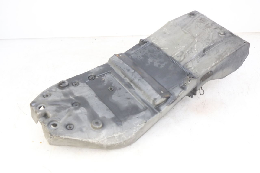 photo de HINTERER RADABDECKUNG KAWASAKI Z 750 (2007 - 2013) - Detailansicht des Bauteils