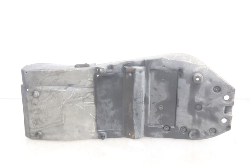 photo de HINTERER RADABDECKUNG KAWASAKI Z 750 (2007 - 2013) - Details der Befestigungspunkte