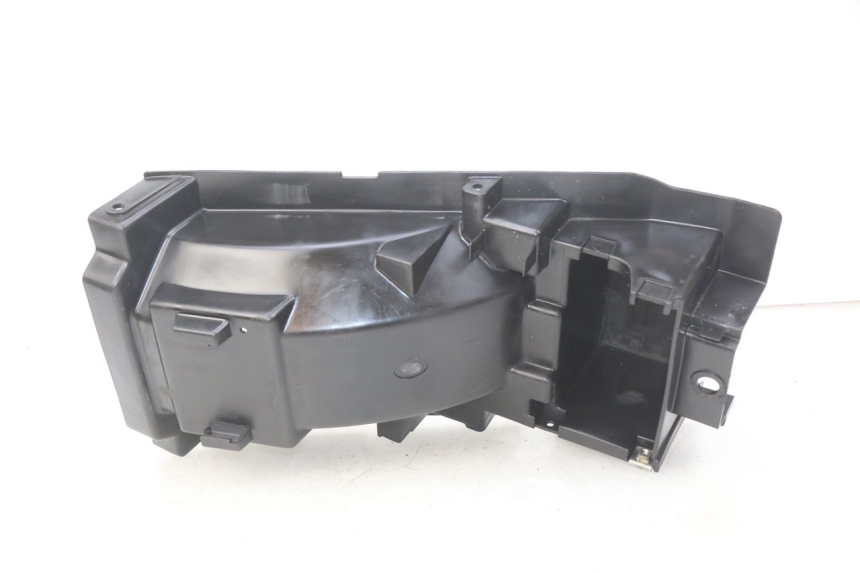 photo de HINTERER RADABDECKUNG KAWASAKI ZZR 600 (1995 - 2004) - Detailansicht des Bauteils