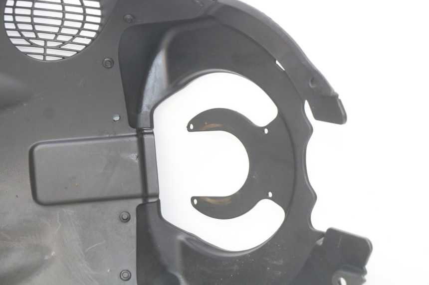 photo de VORDERRADABDECKUNG KYMCO AGILITY CITY 2T 50 (2008 - 2016) - Details der Befestigungspunkte