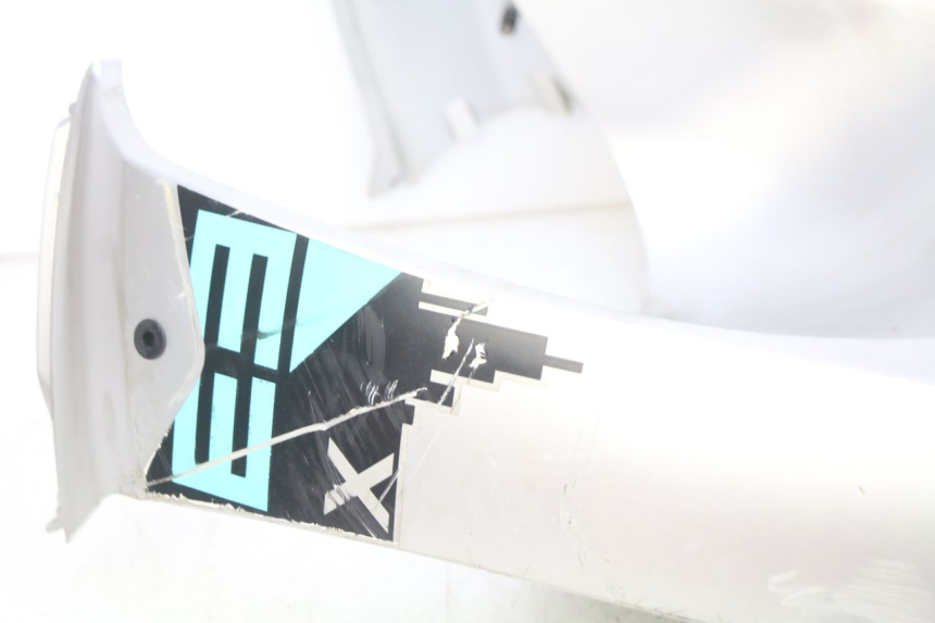 photo de VORDERRADABDECKUNG PEUGEOT KISBEE 4T 50 (2018 - 2022) - Details der Befestigungspunkte