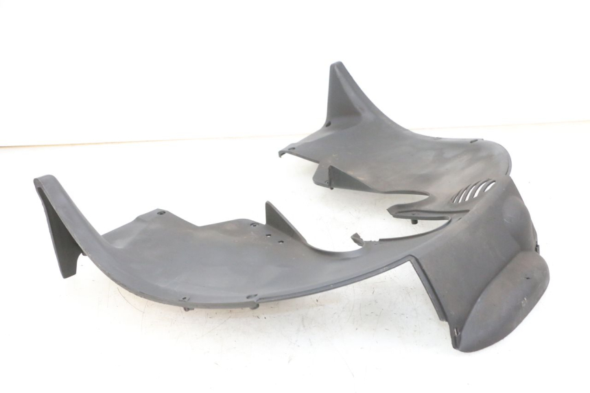 photo de RADHAUS VORNE PIAGGIO MP3 125 (2006 - 2014) - Oberflächenzustand und Material