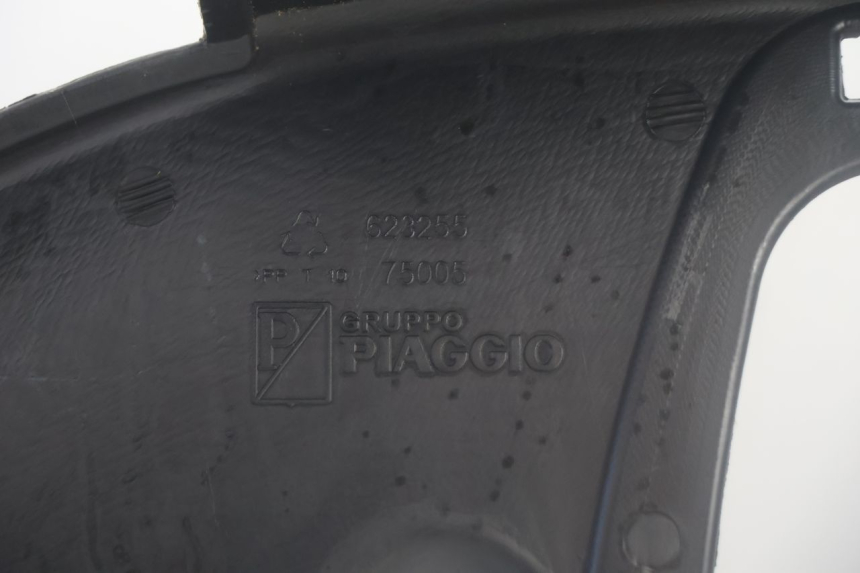 photo de RADHAUS VORNE PIAGGIO MP3 500 (2016 - 2018) - Oberflächenzustand und Material