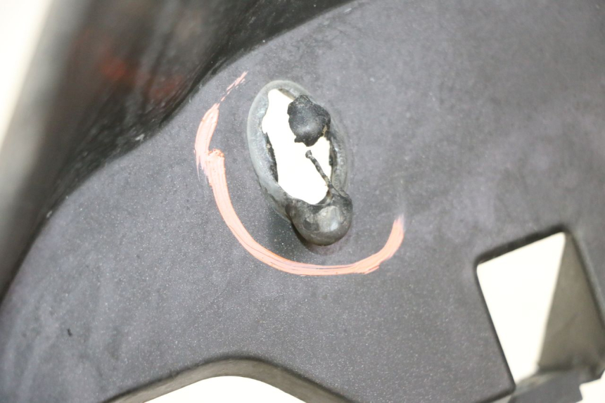 photo de RADHAUS VORNE PIAGGIO NEW TYPHOON 50 (2010 - 2017) - Details der Befestigungspunkte