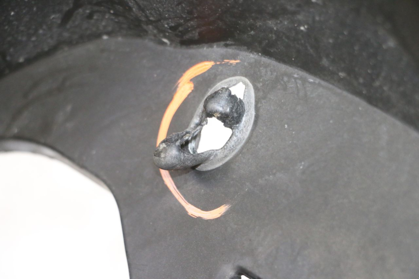 photo de RADHAUS VORNE PIAGGIO NEW TYPHOON 50 (2010 - 2017) - Oberflächenzustand und Material