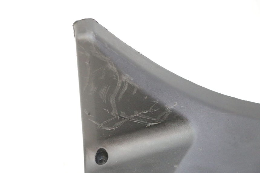 photo de VORDERRADABDECKUNG PIAGGIO MP3 LT 400 (2007 - 2012) - Details der Befestigungspunkte