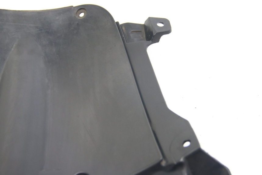 photo de VORDERRADABDECKUNG SUZUKI SIXTEEN 125 (2008 - 2010) - Weitere Ansicht des Artikels