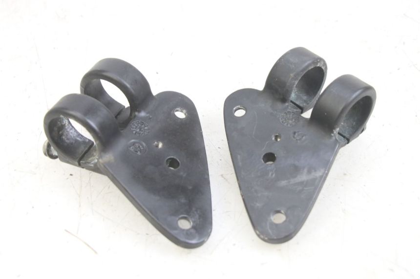 photo de SCHEINWERFERHALTERUNG GILERA DNA 50 (2000 - 2007) - Zoom auf Gebrauchszustand